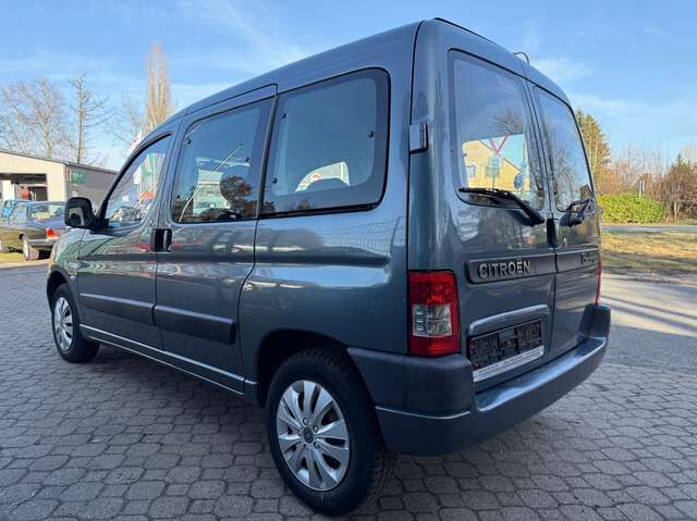 Citroen Berlingo Kombi 1.6 HDI Style *1.Hand*nur 142 TKM*Klima*