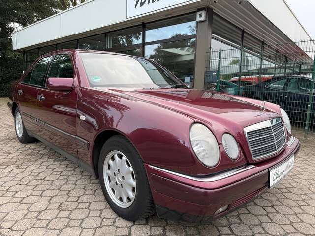 Mercedes-Benz E230 Elegance W210 *HU 10/2027*Automatik*Klima*aAHK*GJ-Reifen*