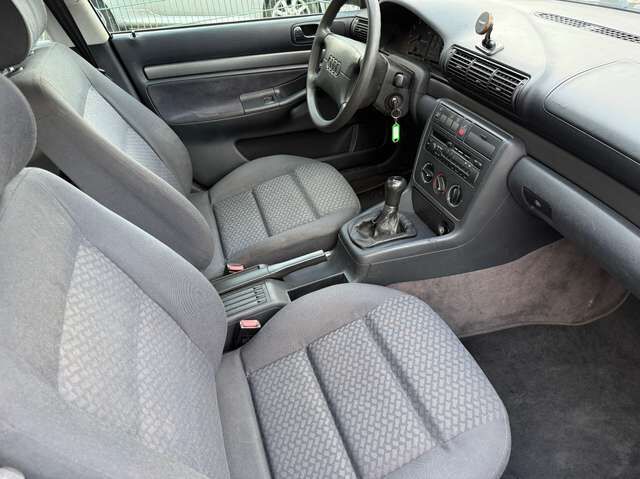 Audi A4 1.8 *HU/H-Kennzeichen neu*nur 125 TKM*Scheckheft*