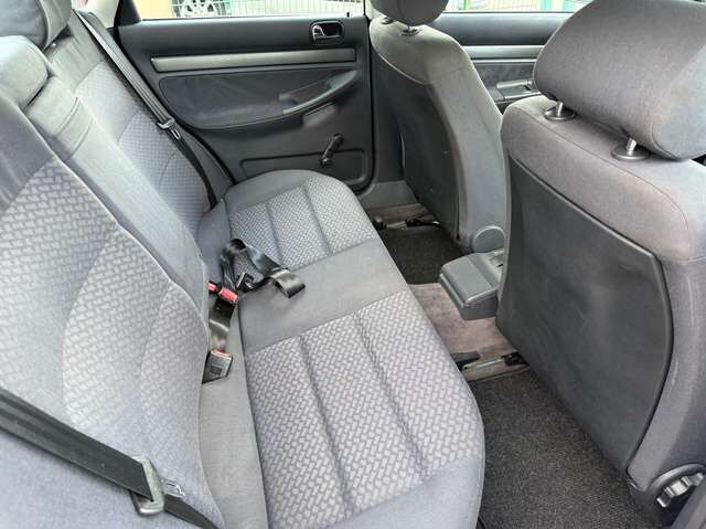 Audi A4 1.8 *HU/H-Kennzeichen neu*nur 125 TKM*Scheckheft*