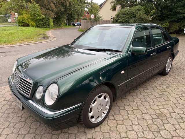 Mercedes-Benz E430 Avantgarde W210 *HU neu*2.Hand*Scheckheft*Leder*PDC*SHZ*Klimaautom.*