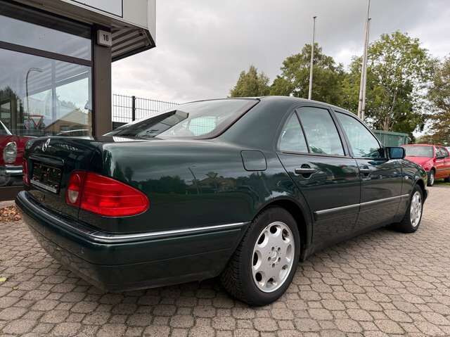 Mercedes-Benz E430 Avantgarde W210 *HU neu*2.Hand*Scheckheft*Leder*PDC*SHZ*Klimaautom.*