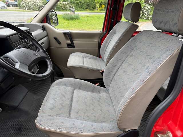 VW T4 Syncro Feuerwehr *nur 81 TKM*1.Hand*8 Sitze*AHK*