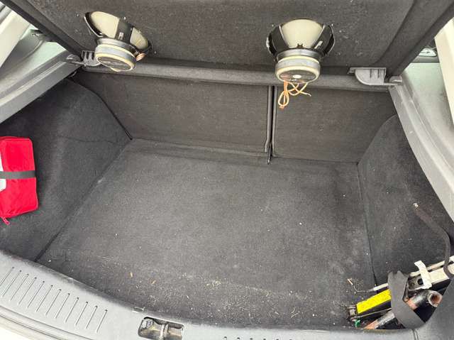 Ford Focus 2.0 16V Sport *Kupplungspedal liegt am Boden!*