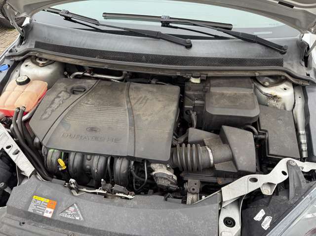 Ford Focus 2.0 16V Sport *Kupplungspedal liegt am Boden!*