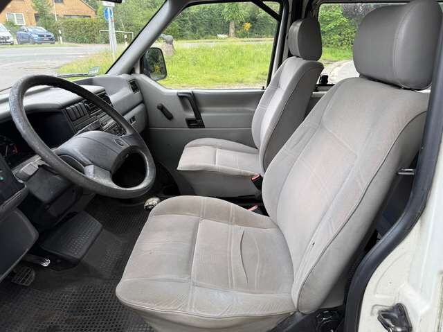 VW T4 Kombi Transporter 2.5 *HU 10/2026*Automatik*AHK*7 Sitze*