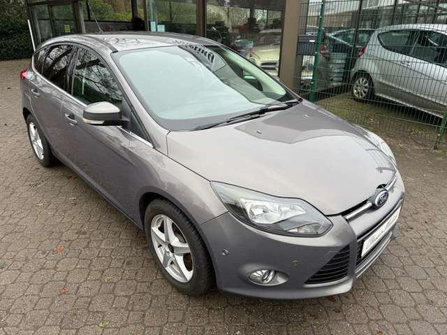 Ford Focus 1.6 Titanium *nur 129 TKM*2.Hand*Scheckheft*HU neu