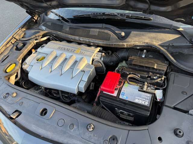 Renault Megane 1.6 Coupe-Cabriolet Dynamique *Dach ohne Funktion*aAHK*PDC*GJ-Reifen*