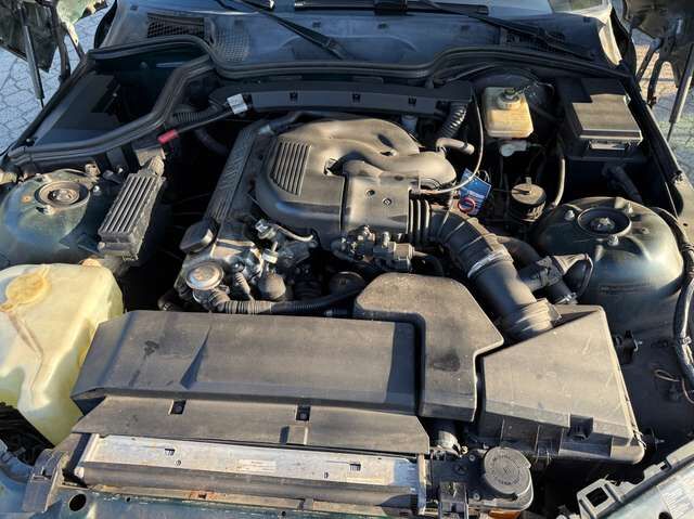BMW Z3 Roadster 1.9i*2.Hand*HU 4/2027*Leder*SHZ*GJ-Reifen