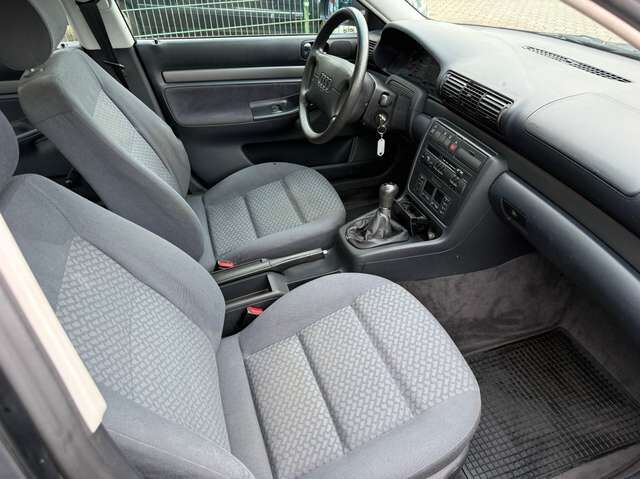 Audi A4 1.8 B5 *nur 78 TKM*HU neu*2.Hand*22 Jahre letzter Besitz*