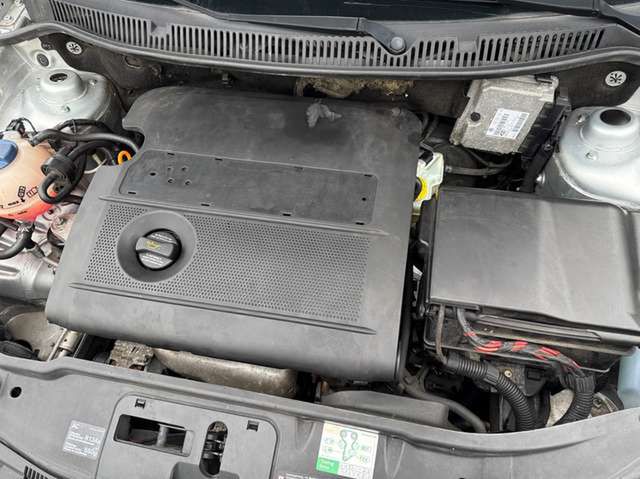 VW Polo 9N Stufenheck 1.4 16V Comfortline *Zahnriemen neu*