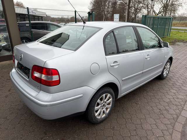 VW Polo 9N Stufenheck 1.4 16V Comfortline *Zahnriemen neu*