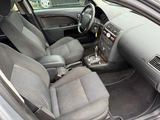 Ford Mondeo Turnier 2.5 V6 Ghia *HU 3/2028*Automatik*AHK*GJ-Reifen*SHZ*