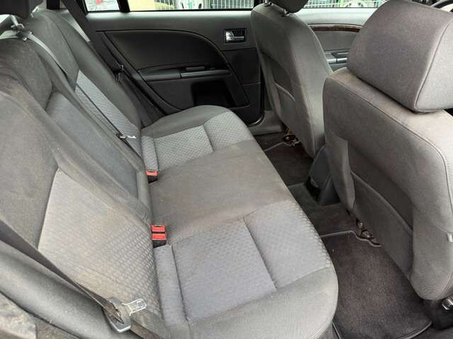 Ford Mondeo Turnier 2.5 V6 Ghia *HU 3/2028*Automatik*AHK*GJ-Reifen*SHZ*