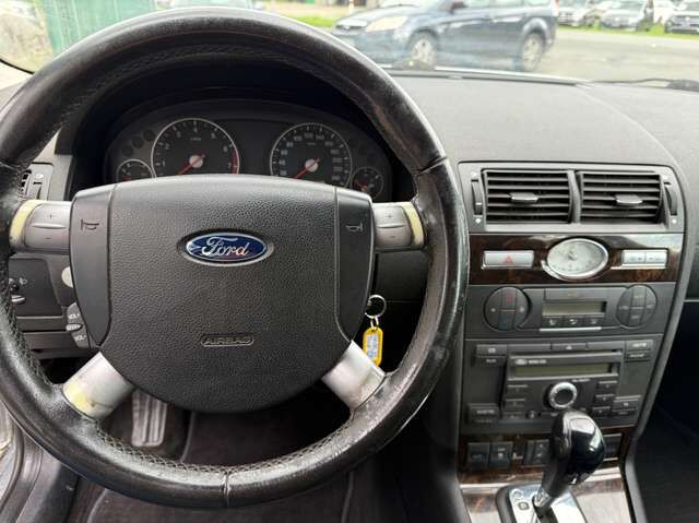 Ford Mondeo Turnier 2.5 V6 Ghia *HU 3/2028*Automatik*AHK*GJ-Reifen*SHZ*