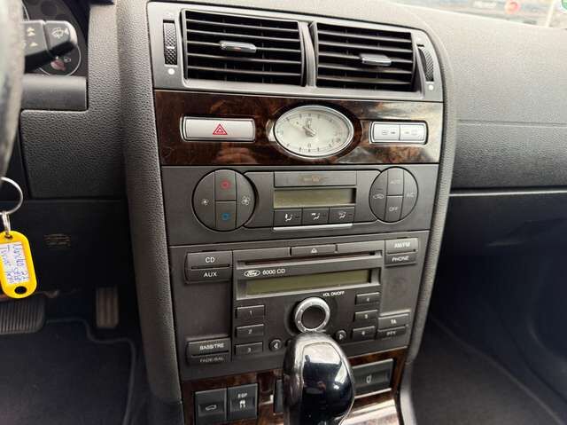 Ford Mondeo Turnier 2.5 V6 Ghia *HU 3/2028*Automatik*AHK*GJ-Reifen*SHZ*