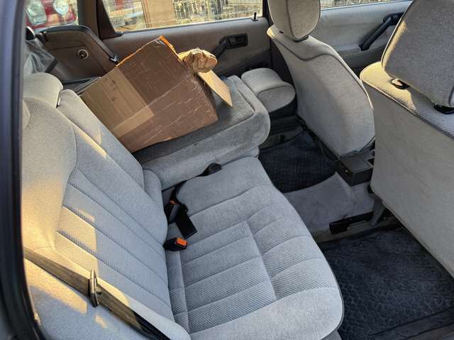 VW Passat Variant 1.8 GL *braucht Arbeit*AHK*eSD*GJ-Reifen*