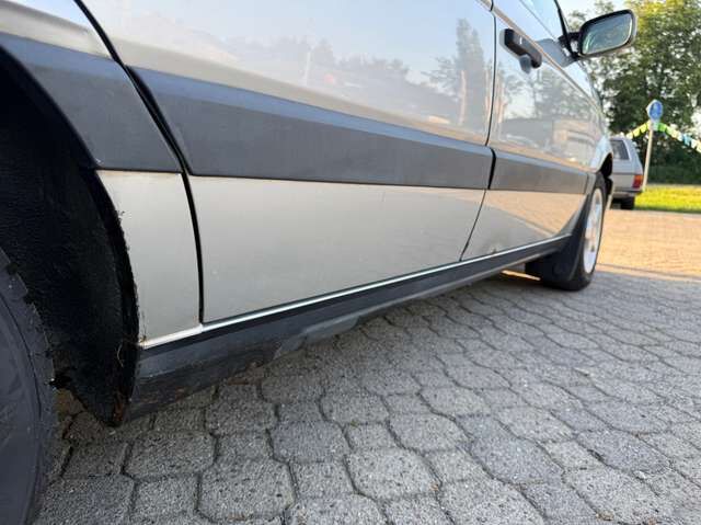 VW Passat Variant 1.8 GL *braucht Arbeit*AHK*eSD*GJ-Reifen*