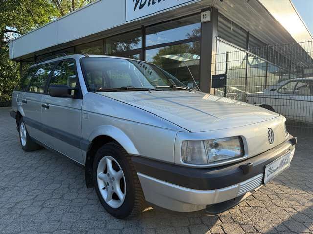 VW Passat Variant 1.8 GL *braucht Arbeit*AHK*eSD*GJ-Reifen*