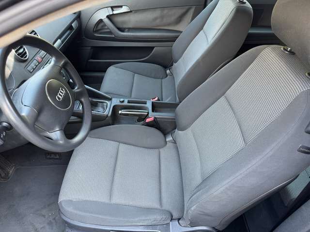 Audi A3 1.9 TDI Attraction *nur 178 TKM*2.Hand*HU a.W. neu*Klimaautom.*SHZ*