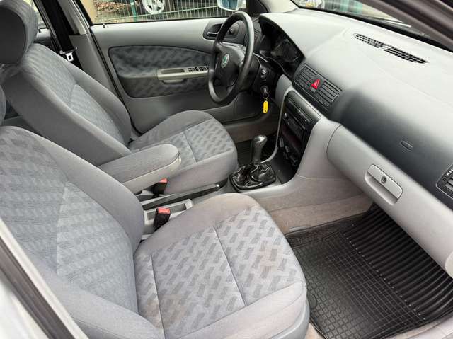 Skoda Octavia 2.0 SLX *nur 119 TKM*1.Hand*Scheckheft*HU 5/2027*