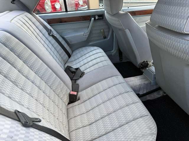 Mercedes-Benz 190 D W201 *HU/H-Kennzeichen neu*3.Hand*SSD*Alu*