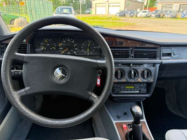 Mercedes-Benz 190 D W201 *HU/H-Kennzeichen neu*3.Hand*SSD*Alu*