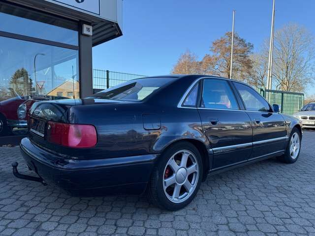Audi S8 4.2 *6-Gang Schalter*ungepflegt*läuft+fährt*