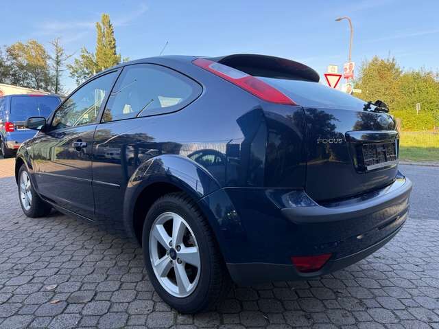 Ford Focus 1.6 16V Titanium *nur 61 TKM*HU neu*Klimaautom.*Teilleder*GJ-Reifen*