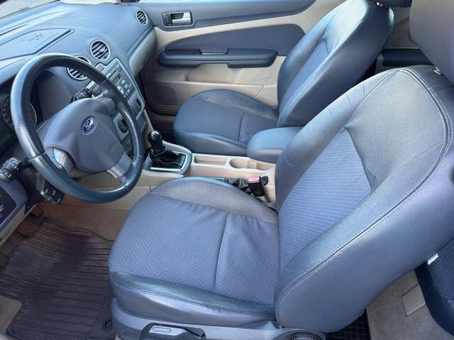 Ford Focus 1.6 16V Titanium *nur 61 TKM*HU neu*Klimaautom.*Teilleder*GJ-Reifen*