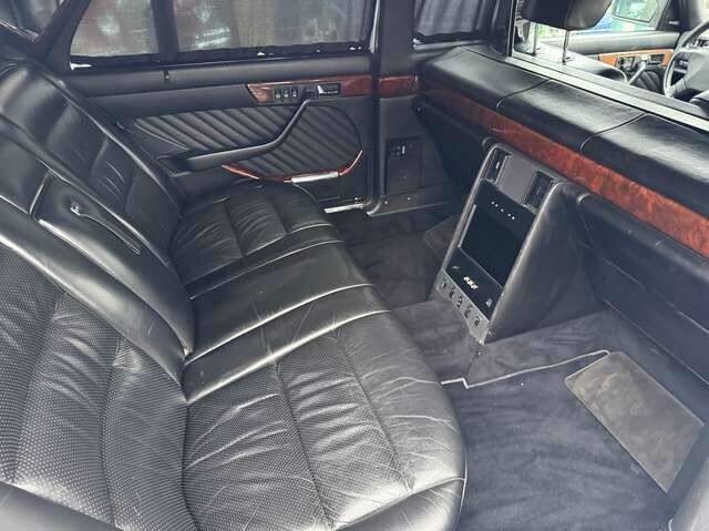 Mercedes-Benz S560 560 SEL Carat Duchalet *nur 29 TKM*Stretch 400*