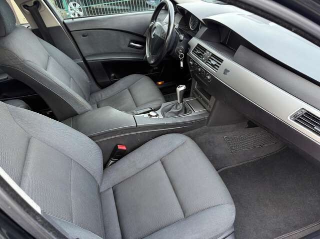 BMW 523 i E60 *HU 10/2026*Klima*SHZ*PDC*17Alu*GJ-Reifen*Scheckheft*