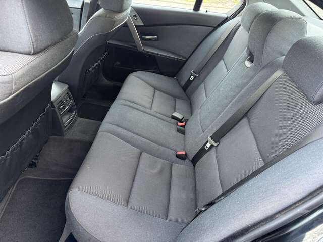 BMW 523 i E60 *HU 10/2026*Klima*SHZ*PDC*17Alu*GJ-Reifen*Scheckheft*