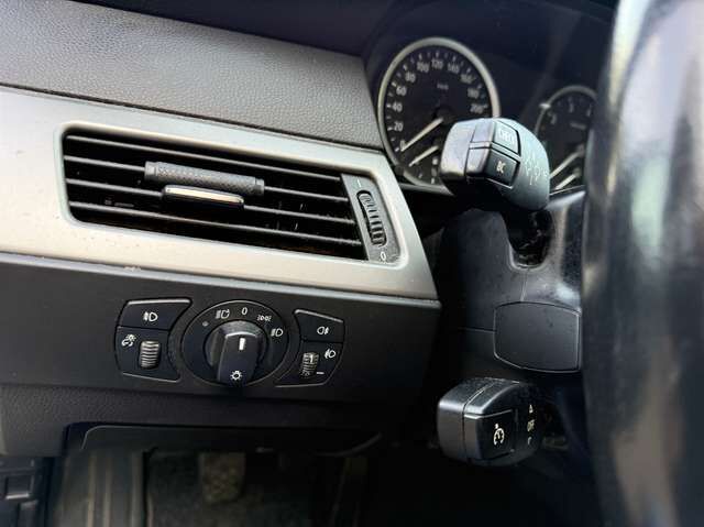BMW 523 i E60 *HU 10/2026*Klima*SHZ*PDC*17Alu*GJ-Reifen*Scheckheft*