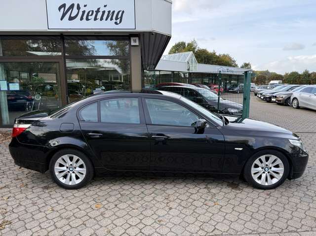 BMW 523 i E60 *HU 10/2026*Klima*SHZ*PDC*17Alu*GJ-Reifen*Scheckheft*