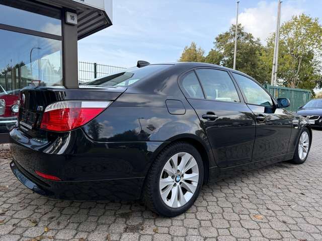 BMW 523 i E60 *HU 10/2026*Klima*SHZ*PDC*17Alu*GJ-Reifen*Scheckheft*