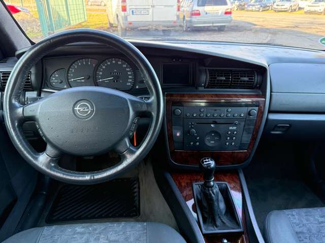 Opel Omega B Caravan 2.2 16 V *nur 124 TKM*HU neu*2.Hand*AHK*