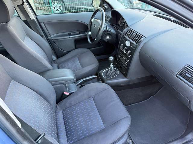 Ford Mondeo 1.8 Ambiente *HU neu*nur 116 TKM*GJ-Reifen*3.Hand*