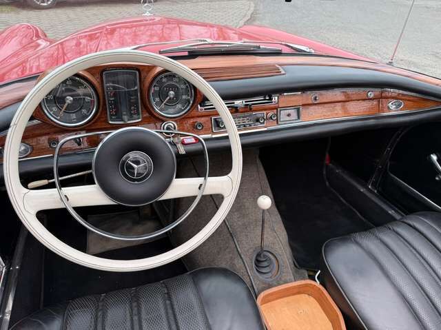 Mercedes-Benz 220 SEb W111 Cabrio *H-Kennzeichen*deutsches Fahrzeug*