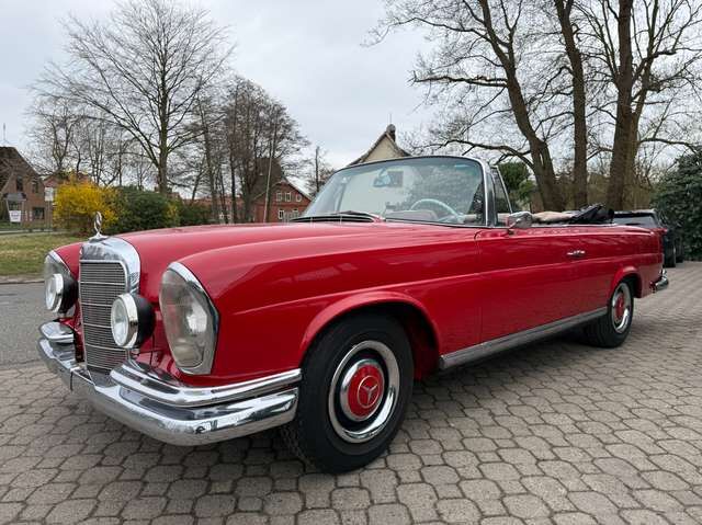 Mercedes-Benz 220 SEb W111 Cabrio *H-Kennzeichen*deutsches Fahrzeug*
