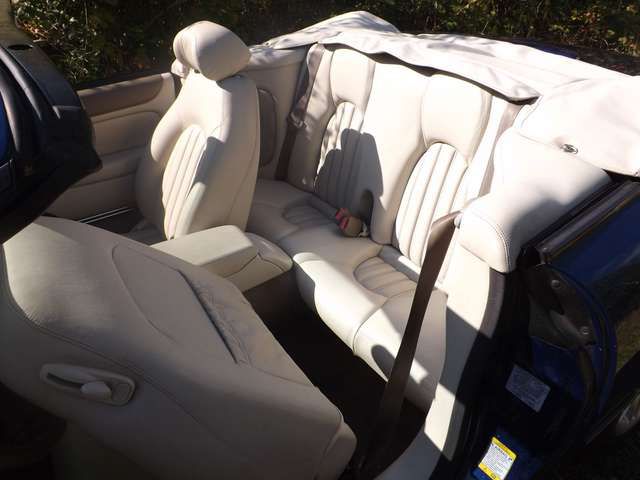 Jaguar XK8 - äußerst attraktiv und technisch perfekt!