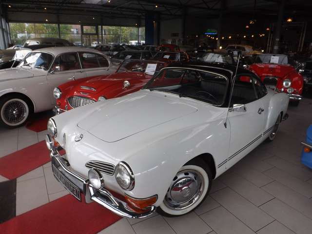 VW Karmann Ghia - weiße Weihnachten einmal anders!
