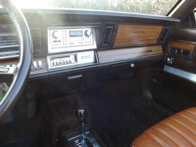 Chrysler Le Baron - exzentrisch und altmodisch zugleich !