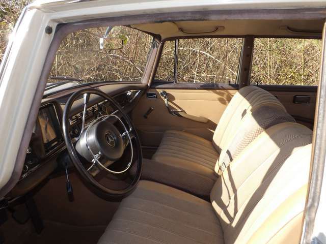 Mercedes-Benz 200 D- gut, günstig und zuverlässig!