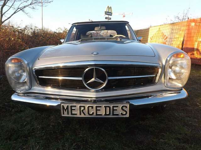 Mercedes-Benz 280 SL/8 -  Pagode par excellence