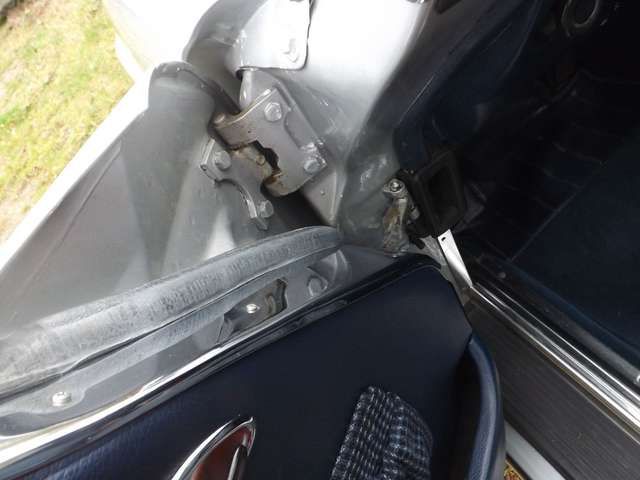 Mercedes-Benz SLC 280 - sehr gediegen, sehr gut und günstig !