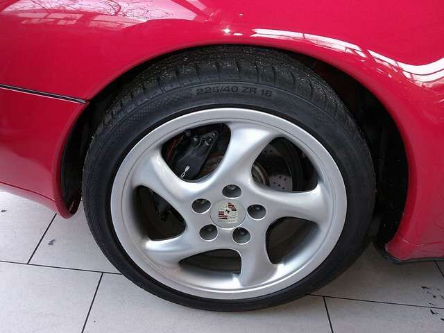 Porsche 993 Carrera 2 Cabriolet-in original Indischrot !