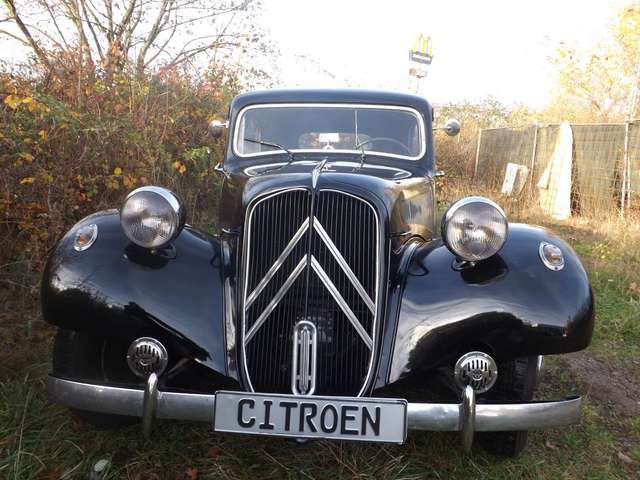Citroen Sonstige 11 CV, ich sehe noch sehr gut aus für mein Alter