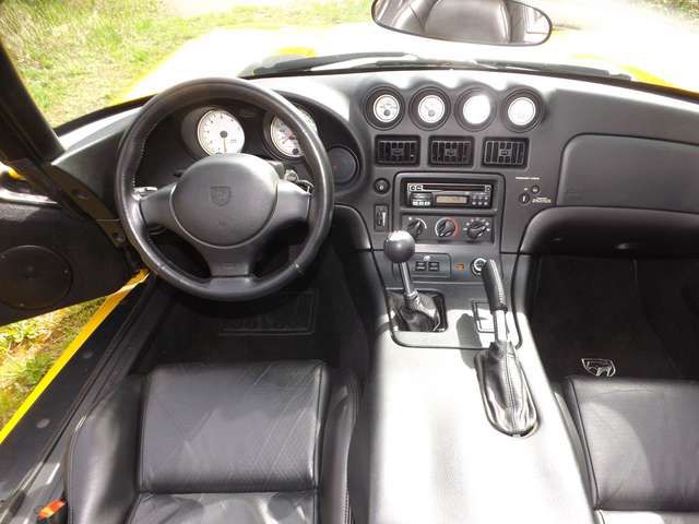 Dodge Viper RT 10 aus 2.Generation, wenig Laufleistung