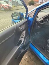 FORD Puma 1.0 EcoBoost Hybrid TITANIUM Ansicht 6 für Fahrzeugdetailseite